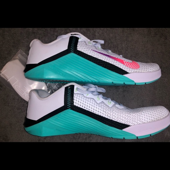 METCON6 new never worn, a size too big for me, it would cost me to return it. - Picture 3 of 7